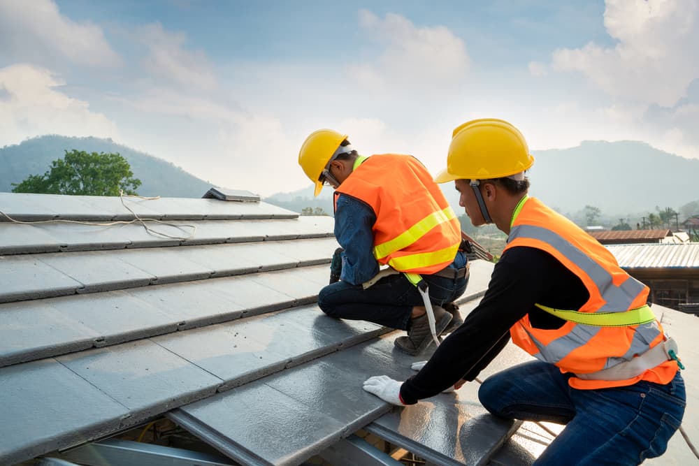 roof repair in Oakridge OR